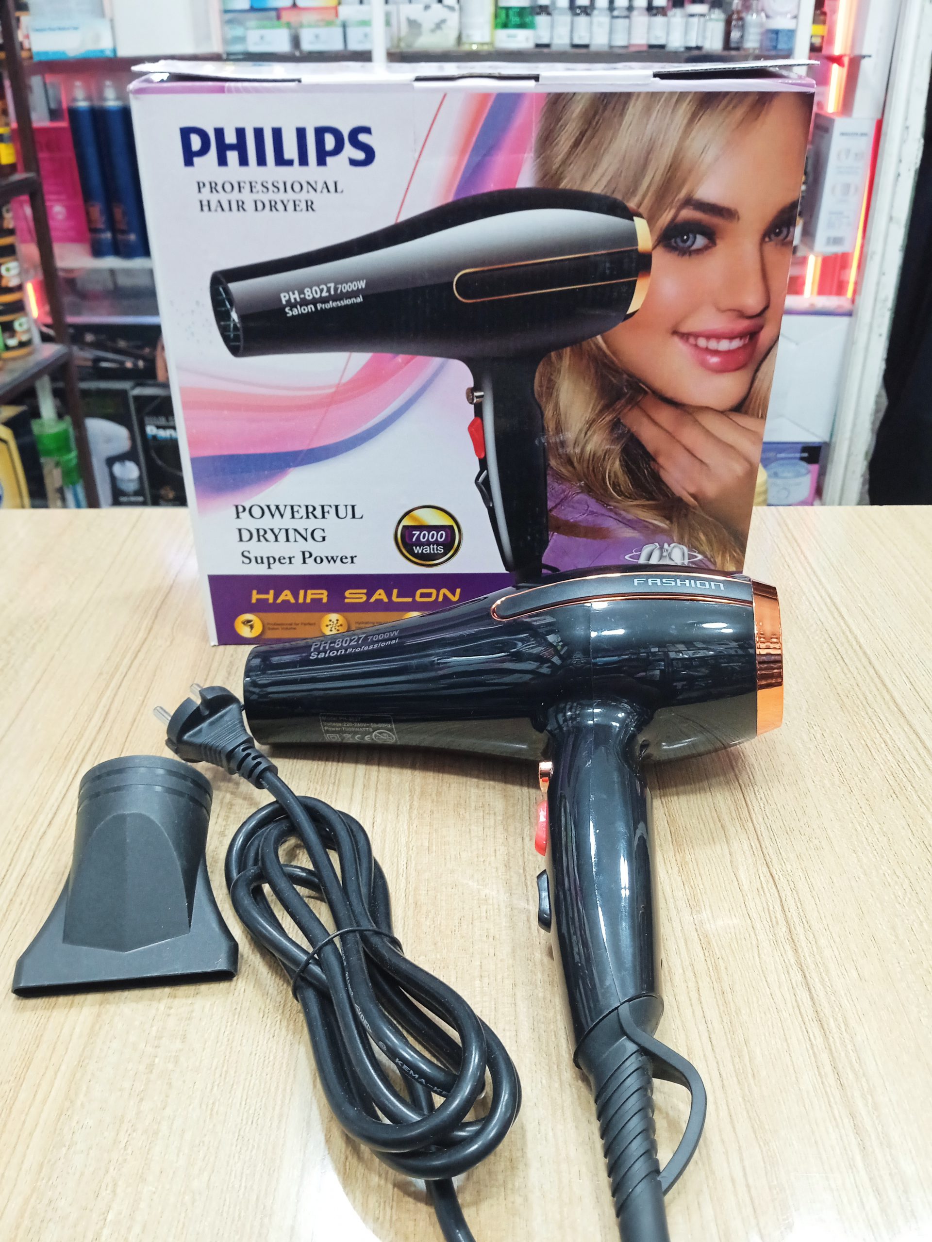 سشوار حرفه‌ای فلیپس مدل HP8280 با توان 2100 وات